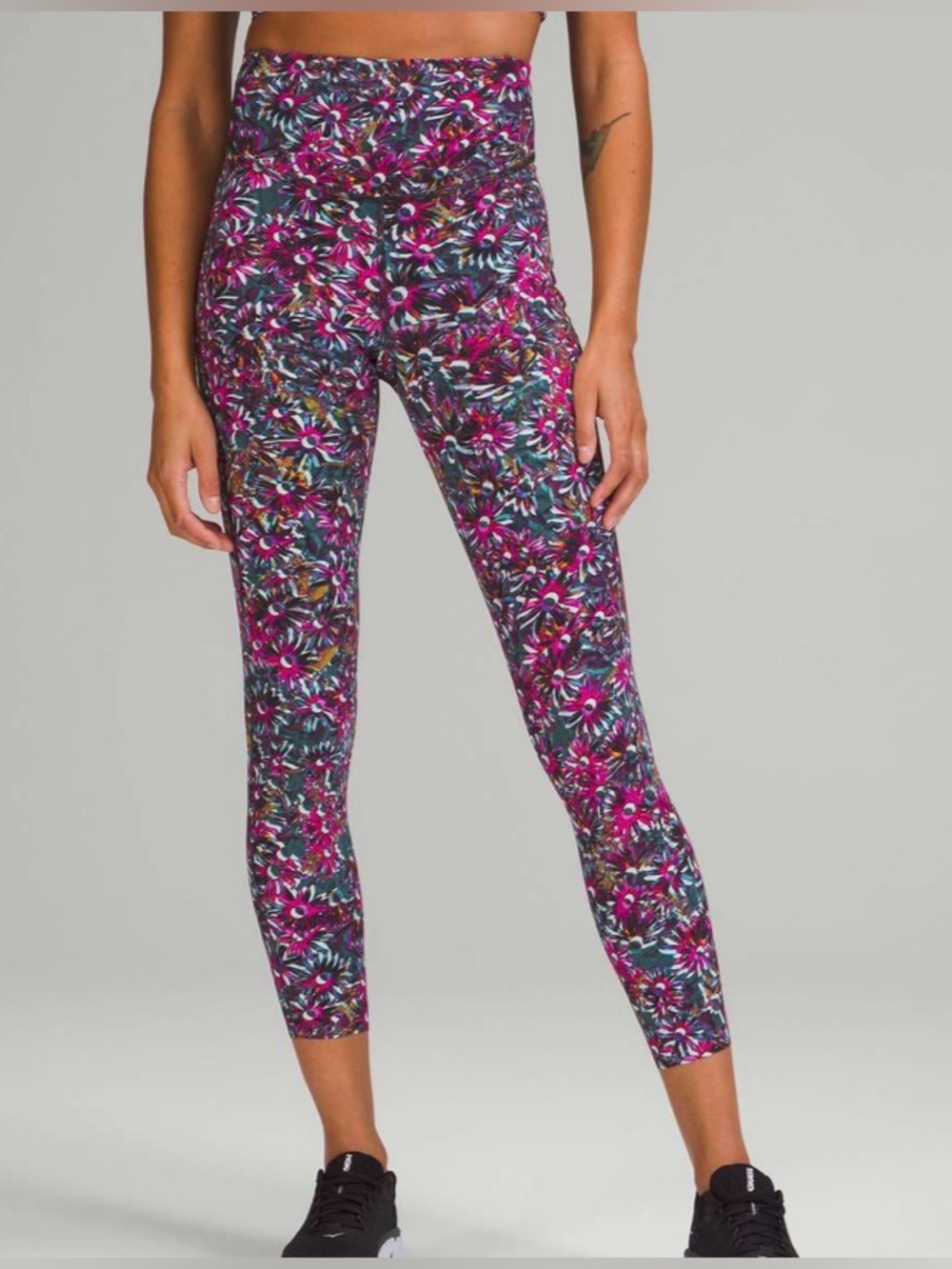 LULULEMON Base Pace High Rise Running Tight 25" EUC